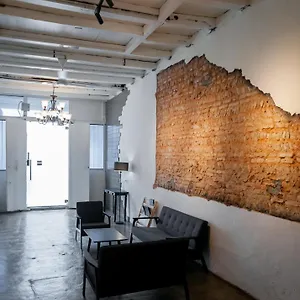 Aayu Seckchuan - 3 Mins Walk To Lane Hostel